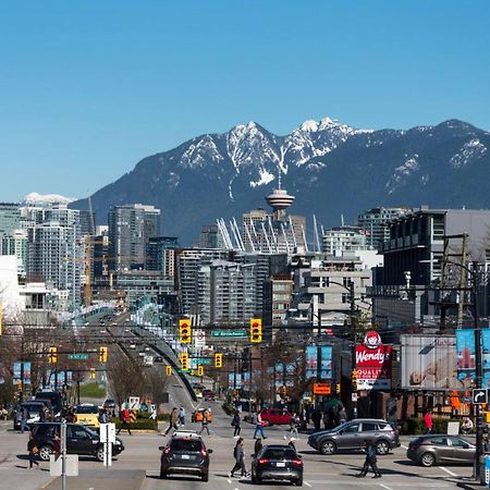 Apartamento Billion Dollar Views In A Beautiful Fairview Slopes Heritage House Vancouver Exterior foto