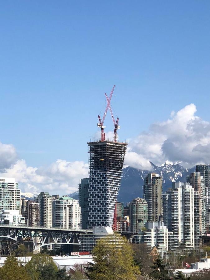 Apartamento Billion Dollar Views In A Beautiful Fairview Slopes Heritage House Vancouver Exterior foto