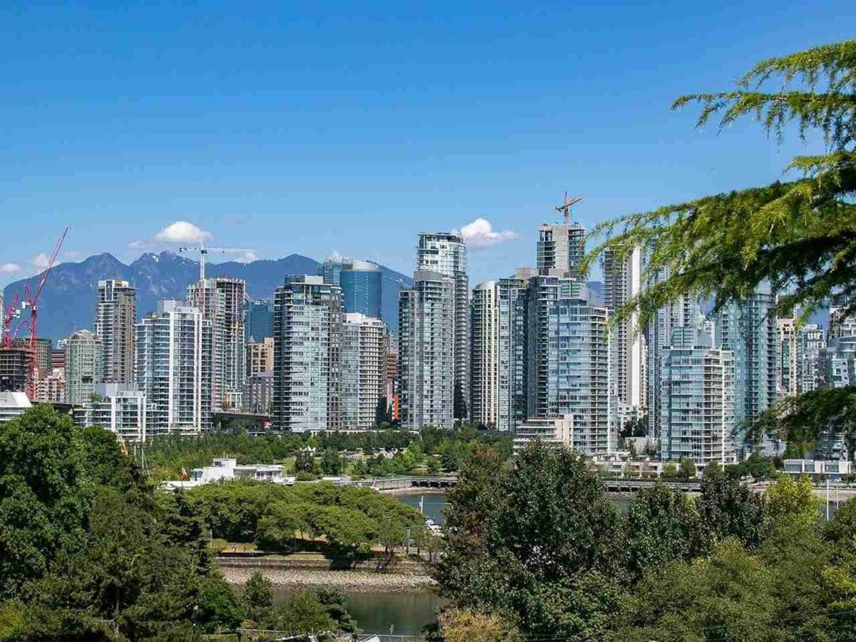 Apartamento Billion Dollar Views In A Beautiful Fairview Slopes Heritage House Vancouver Exterior foto