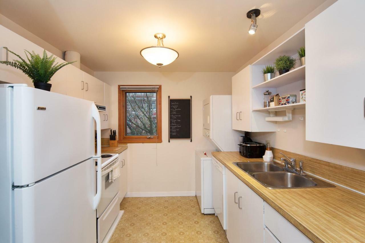 Apartamento Billion Dollar Views In A Beautiful Fairview Slopes Heritage House Vancouver Exterior foto